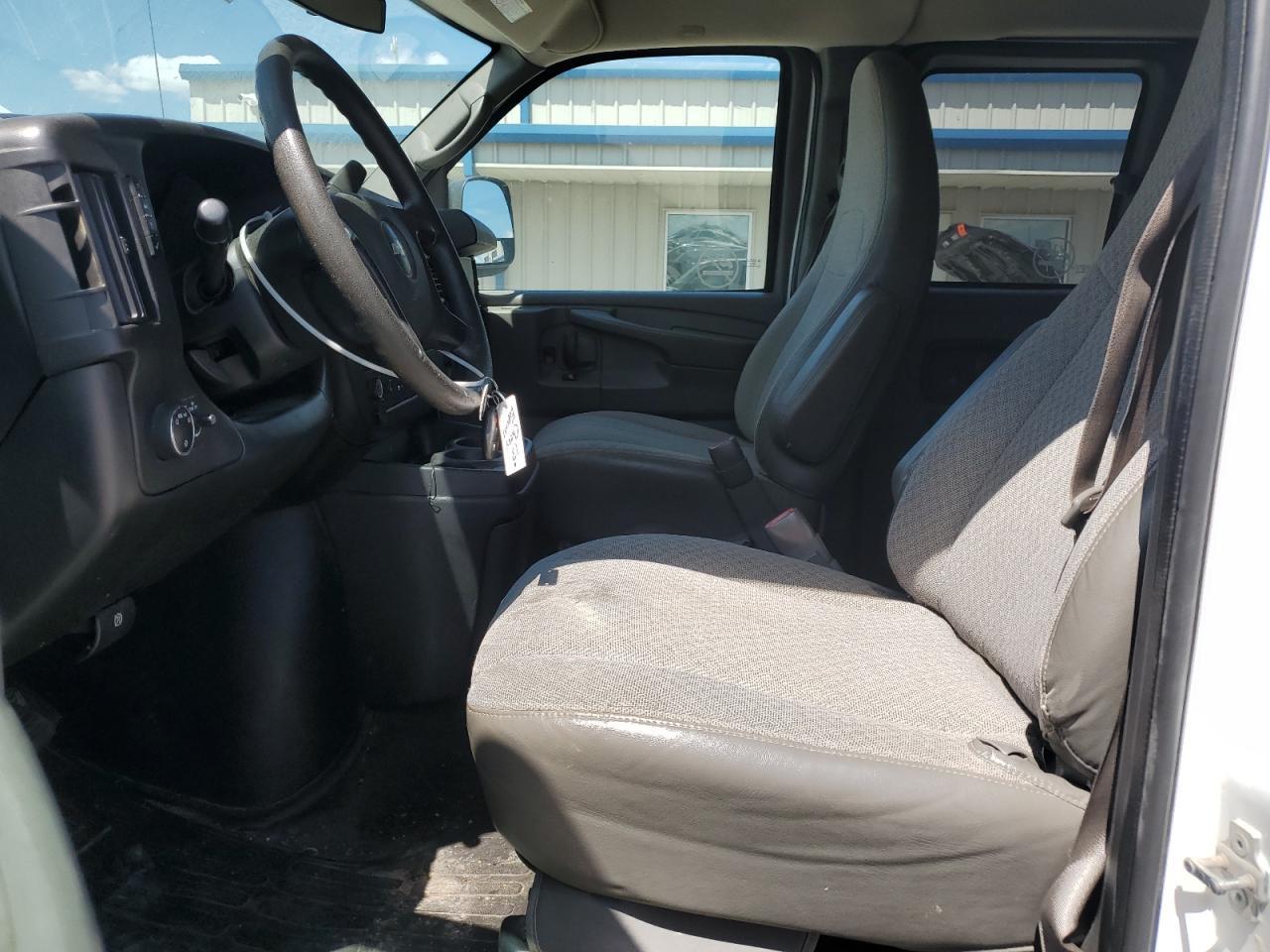 2013 Chevrolet Express G3500 - Фото 7
