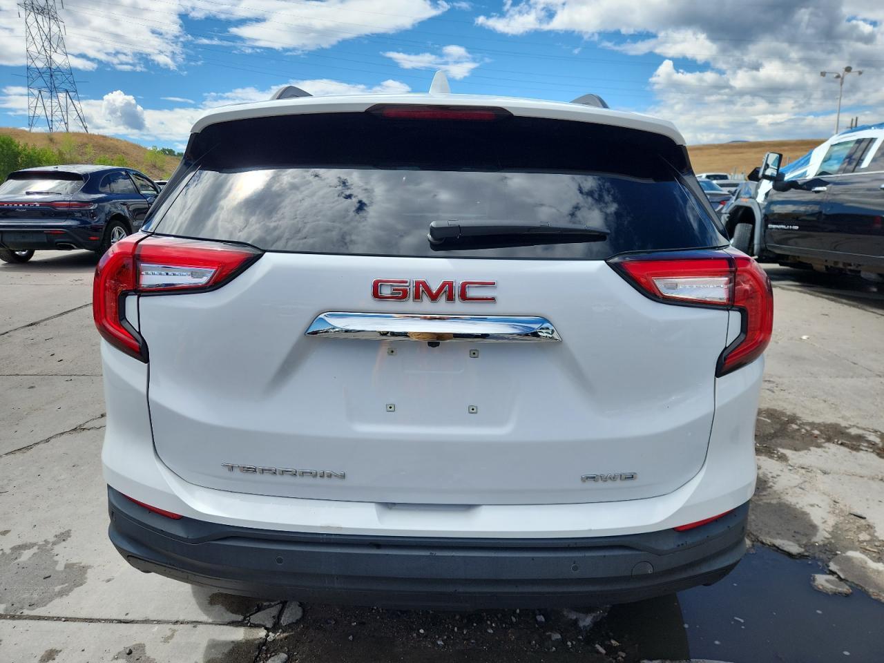 2022 GMC Terrain Sle - Image 6