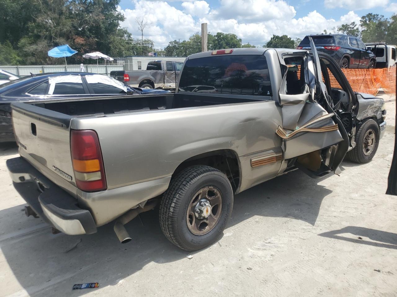 2001 Chevrolet Silverado C1500 - Фото 3