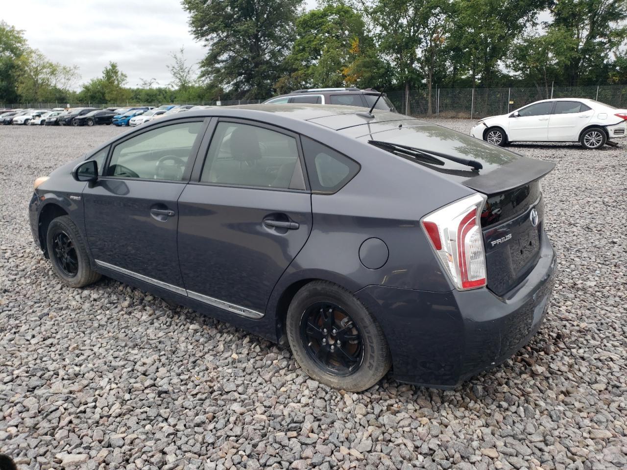 2013 Toyota Prius - Image 2
