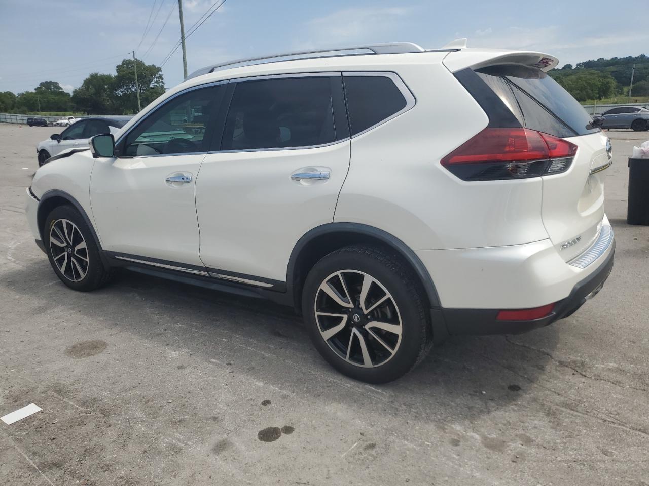 2018 Nissan Rogue S - Image 2