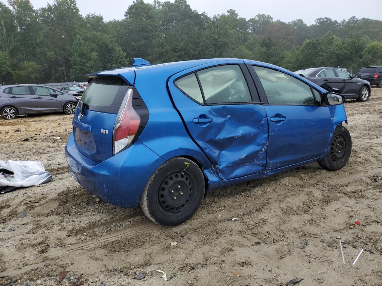 2015 Toyota Prius C - Фото 3