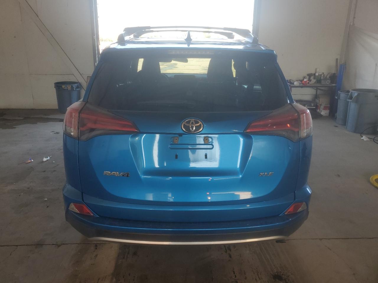 2017 Toyota Rav4 Xle - Фото 6