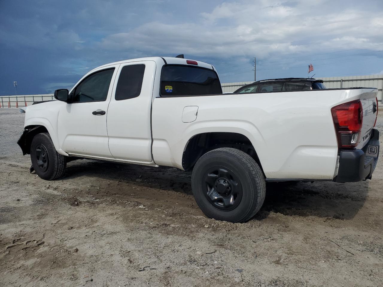 2022 Toyota Tacoma Access Cab - Фото 2
