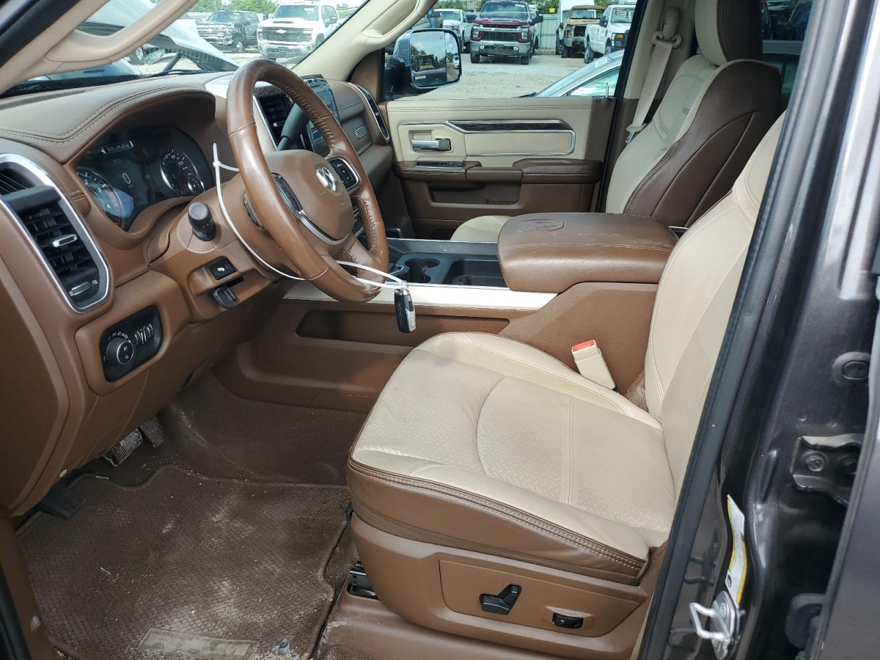 2019 Ram 3500 Laramie - Фото 7