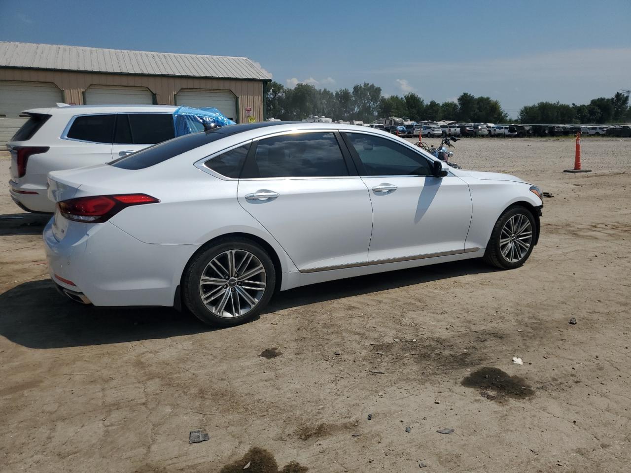 2018 Genesis G80 Base - Фото 3