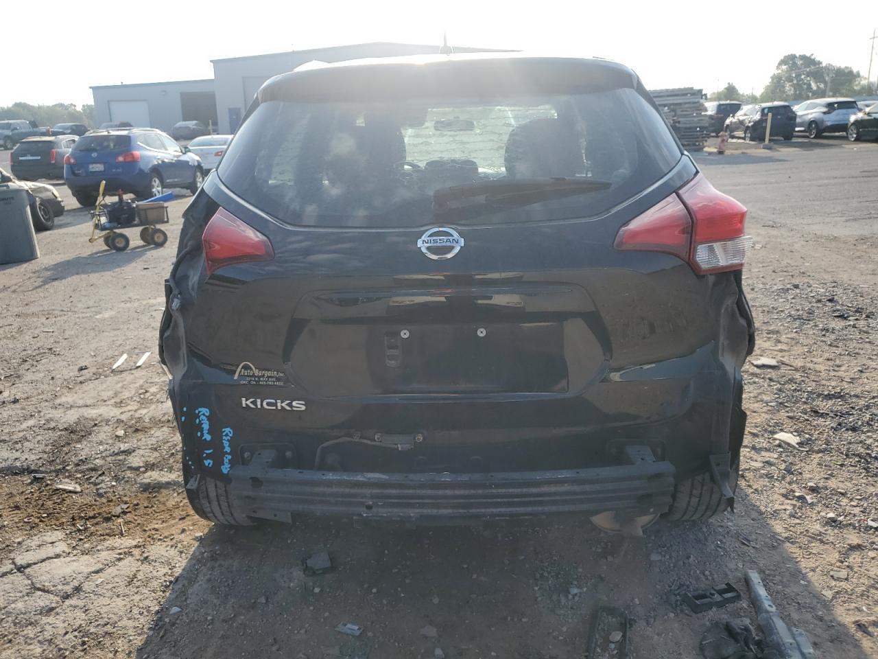 2019 Nissan Kicks S - Image 6