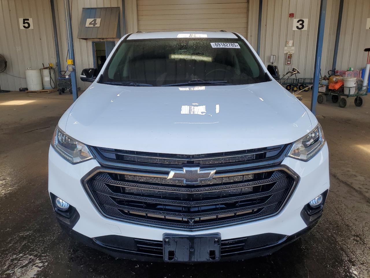 2021 Chevrolet Traverse Premier - Фото 5