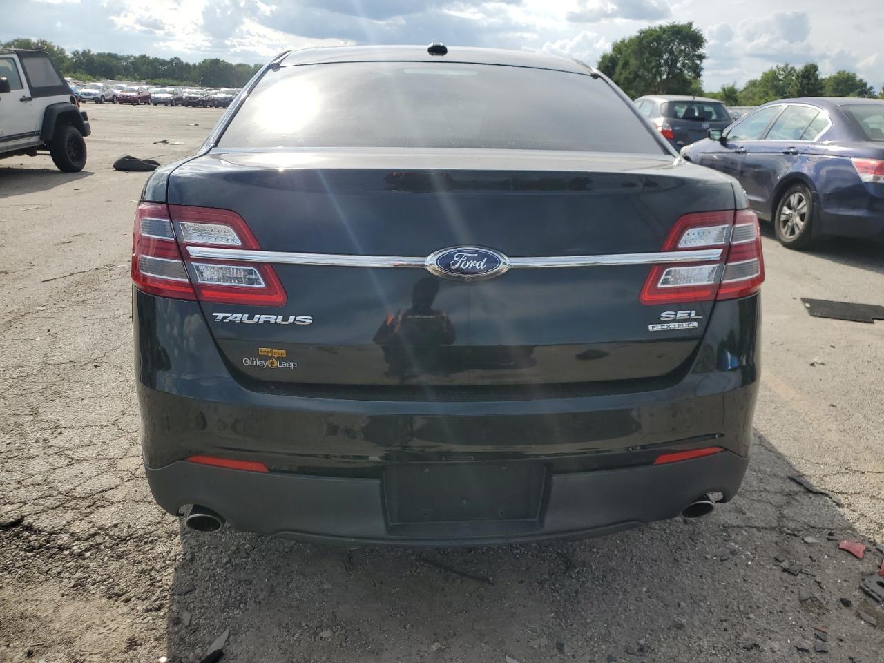 2015 Ford Taurus Sel - Image 6