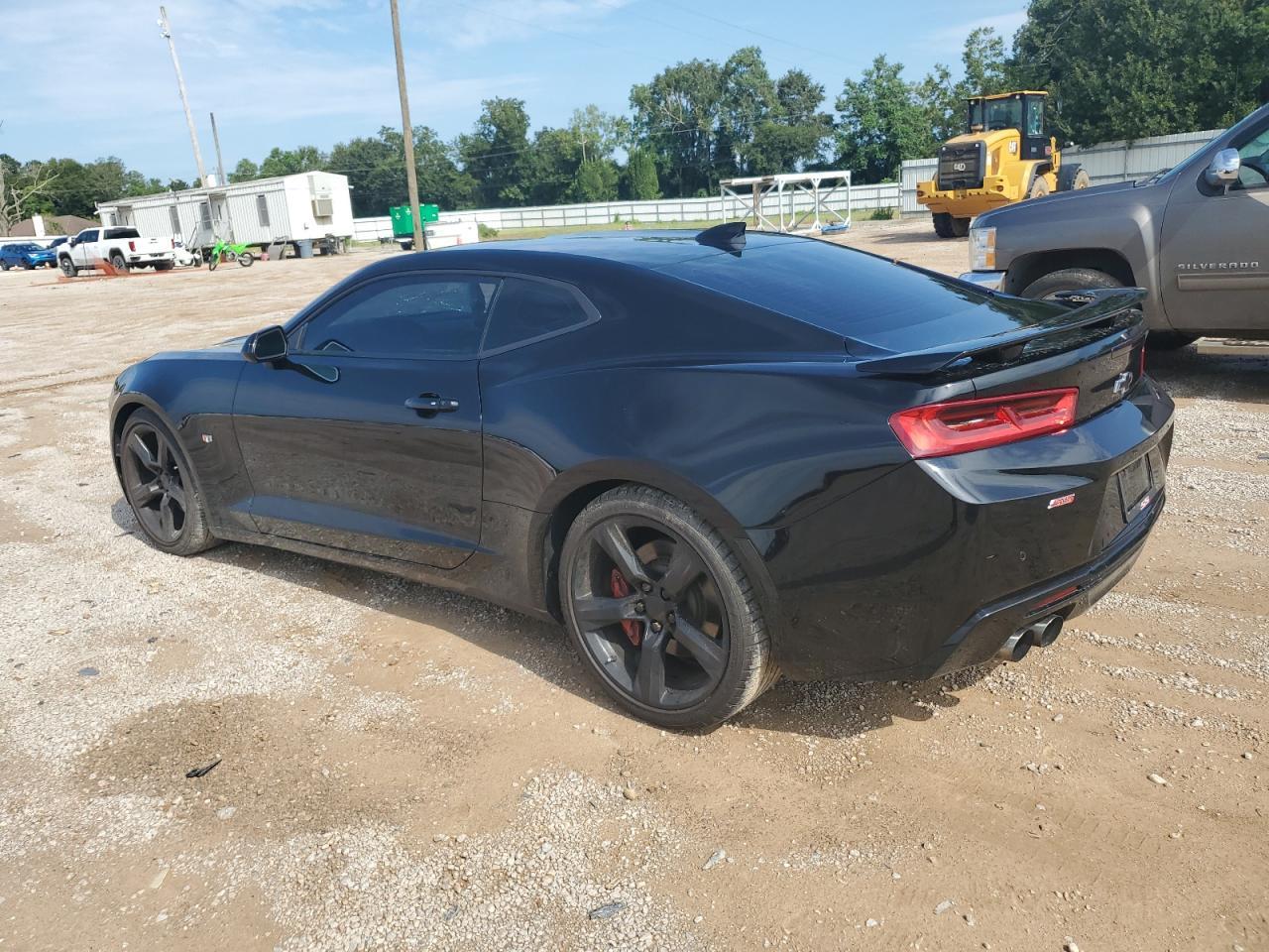 2017 Chevrolet Camaro Ss - Image 2