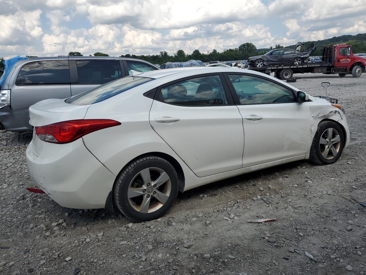 2013 Hyundai Elantra Gls - Фото 3