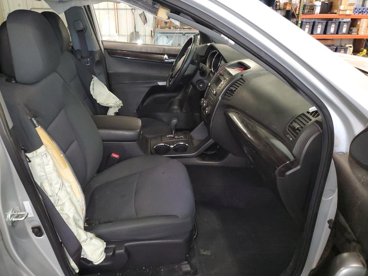 2013 Kia Sorento Lx - Image 7