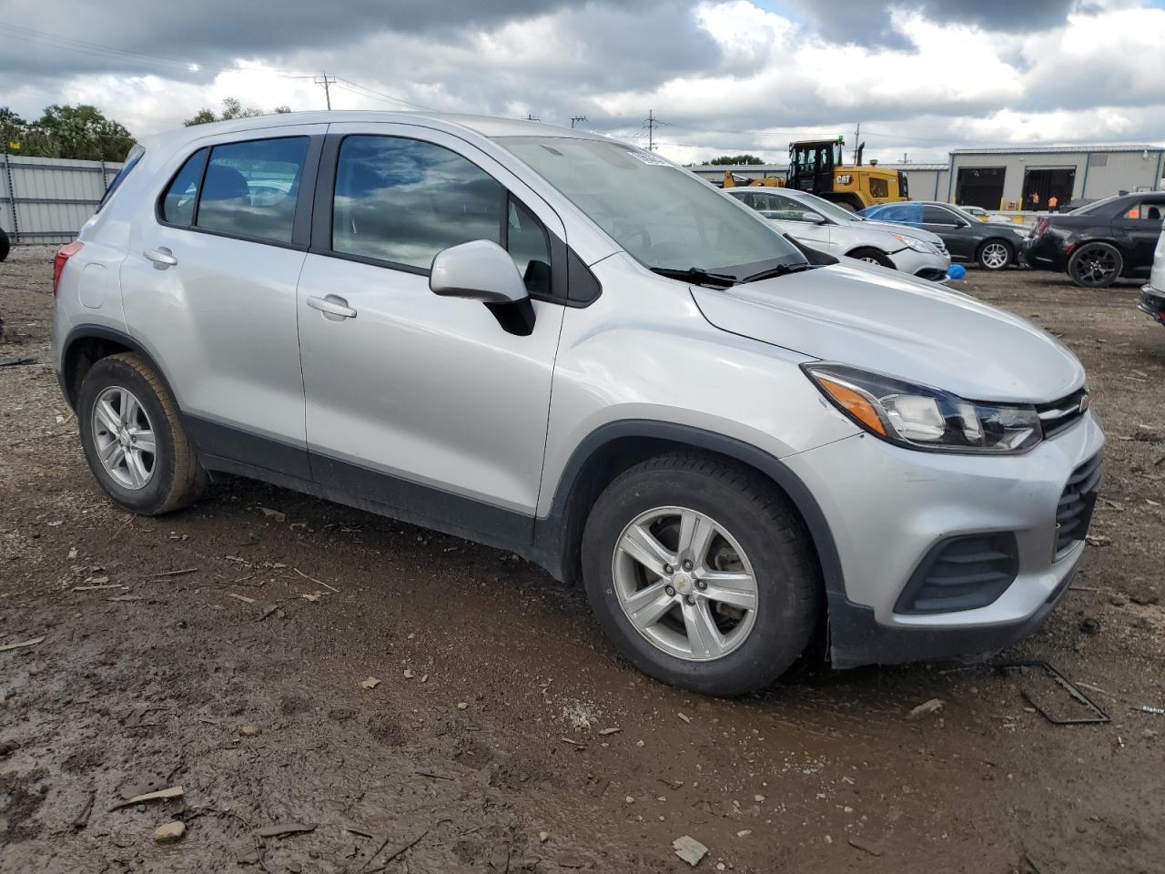 2020 Chevrolet Trax Ls - Image 4