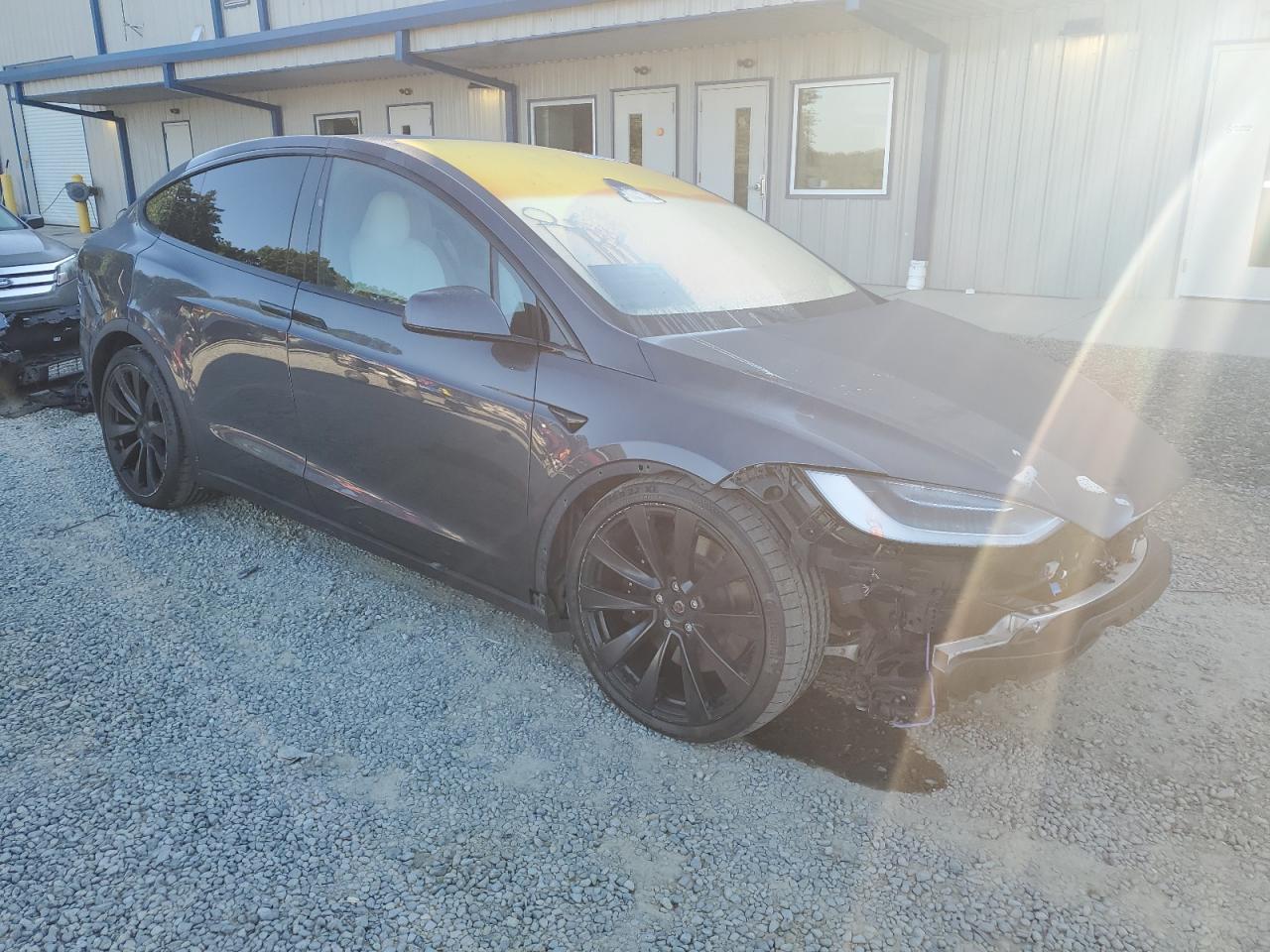 2022 Tesla Model X - Фото 4