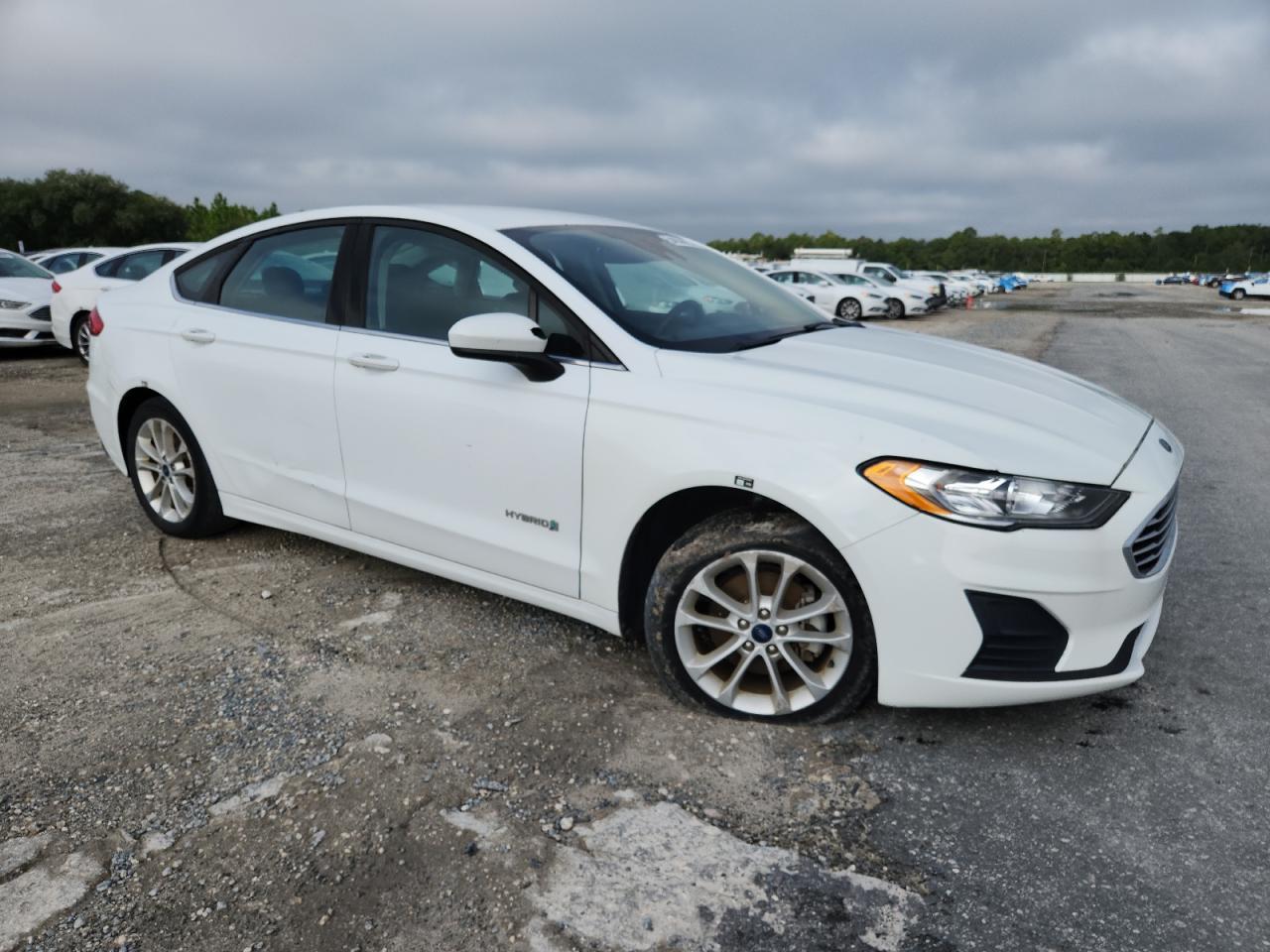2019 Ford Fusion Se - Фото 4