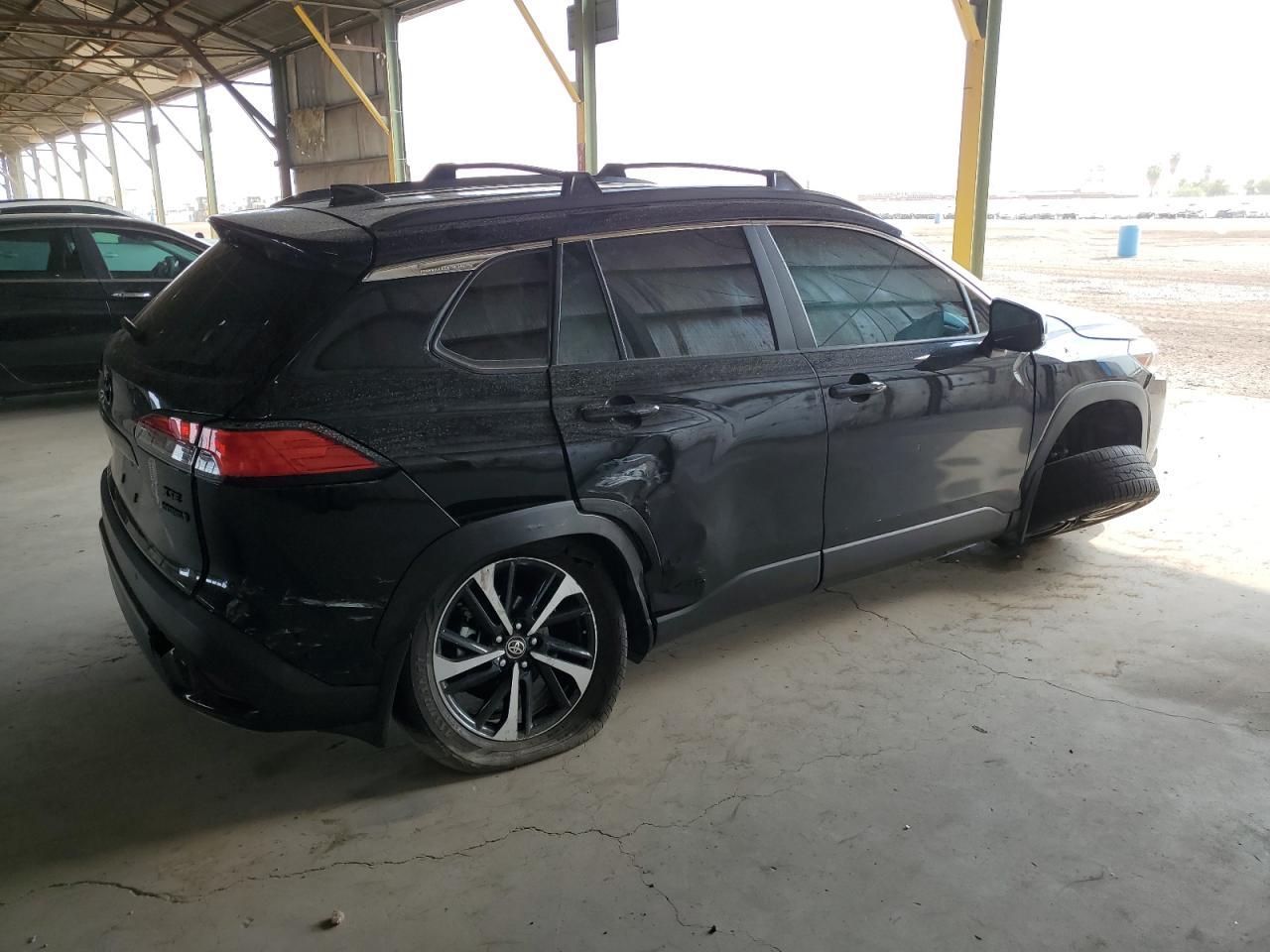 2024 Toyota Corolla Cross Se - Image 3