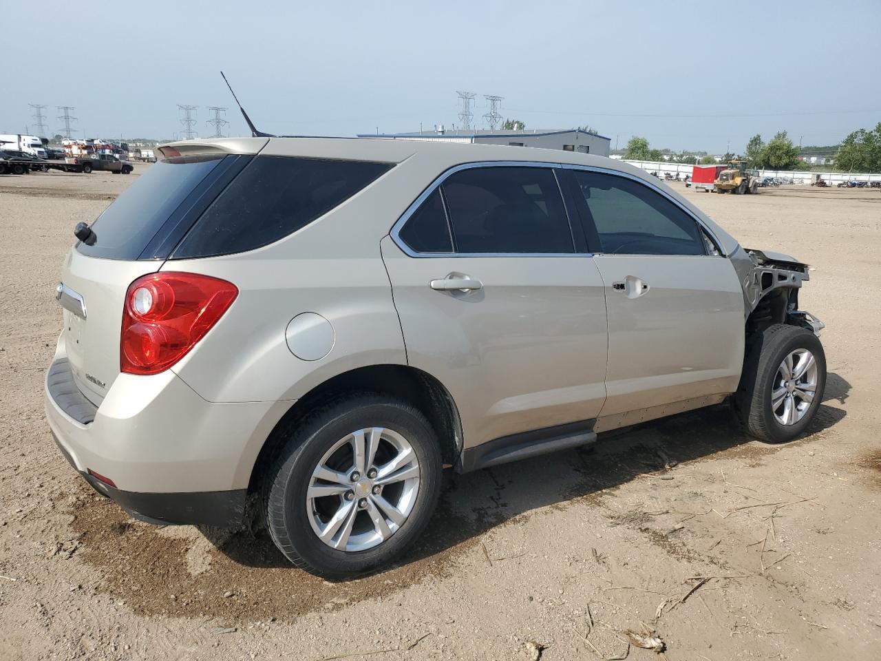 2011 Chevrolet Equinox Ls - Image 3