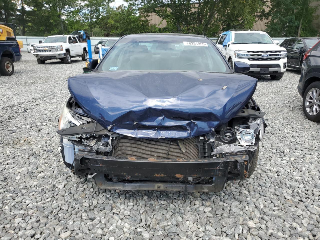 2016 Toyota Camry Le - Image 5