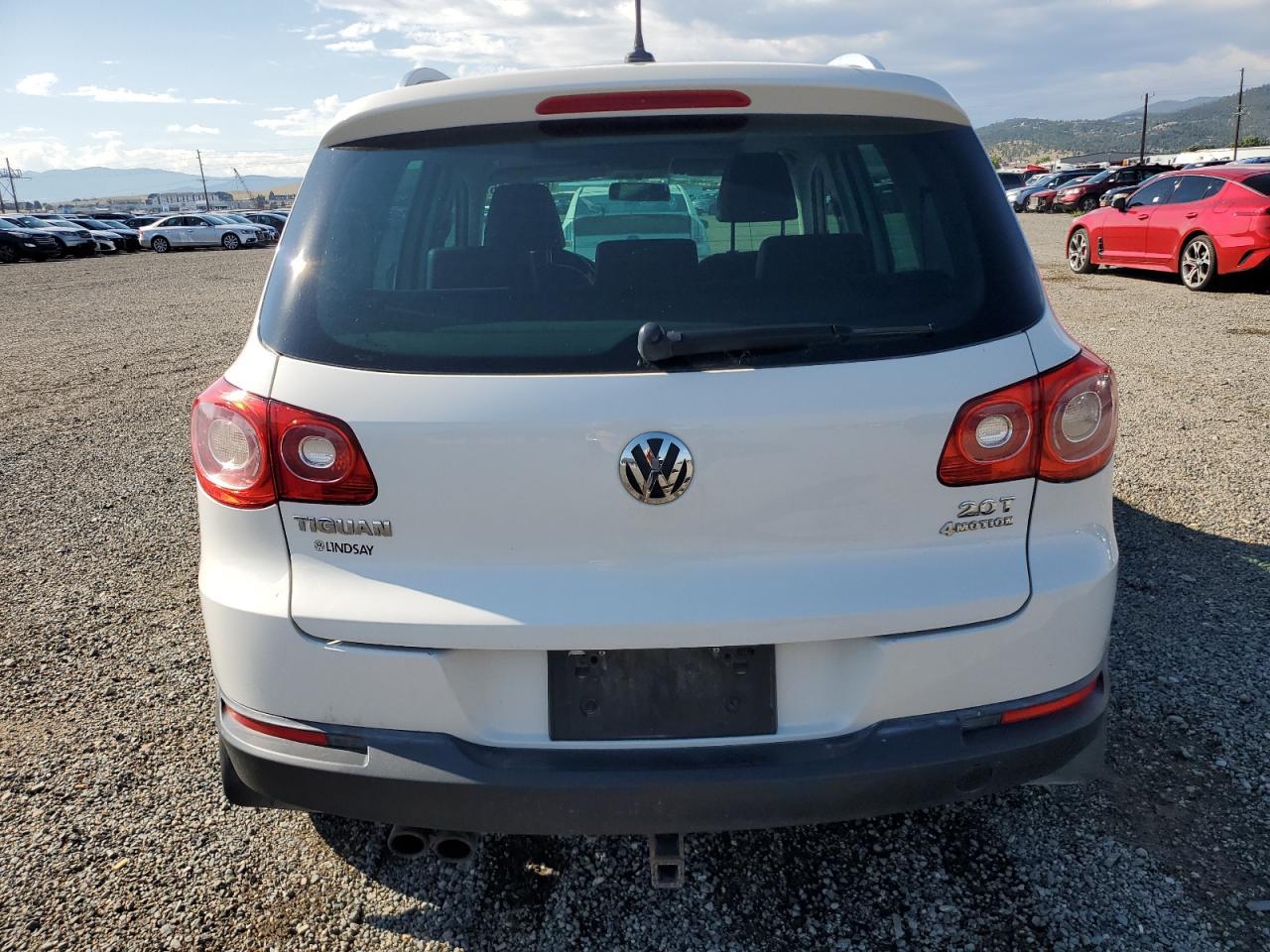 2011 Volkswagen Tiguan S - Фото 6