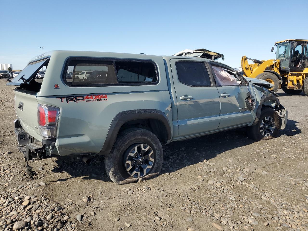 2023 Toyota Tacoma Double Cab - Image 3