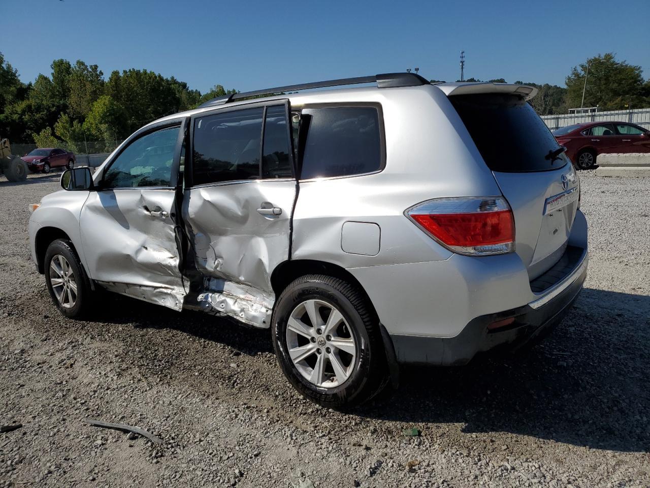 2012 Toyota Highlander Se - Фото 2