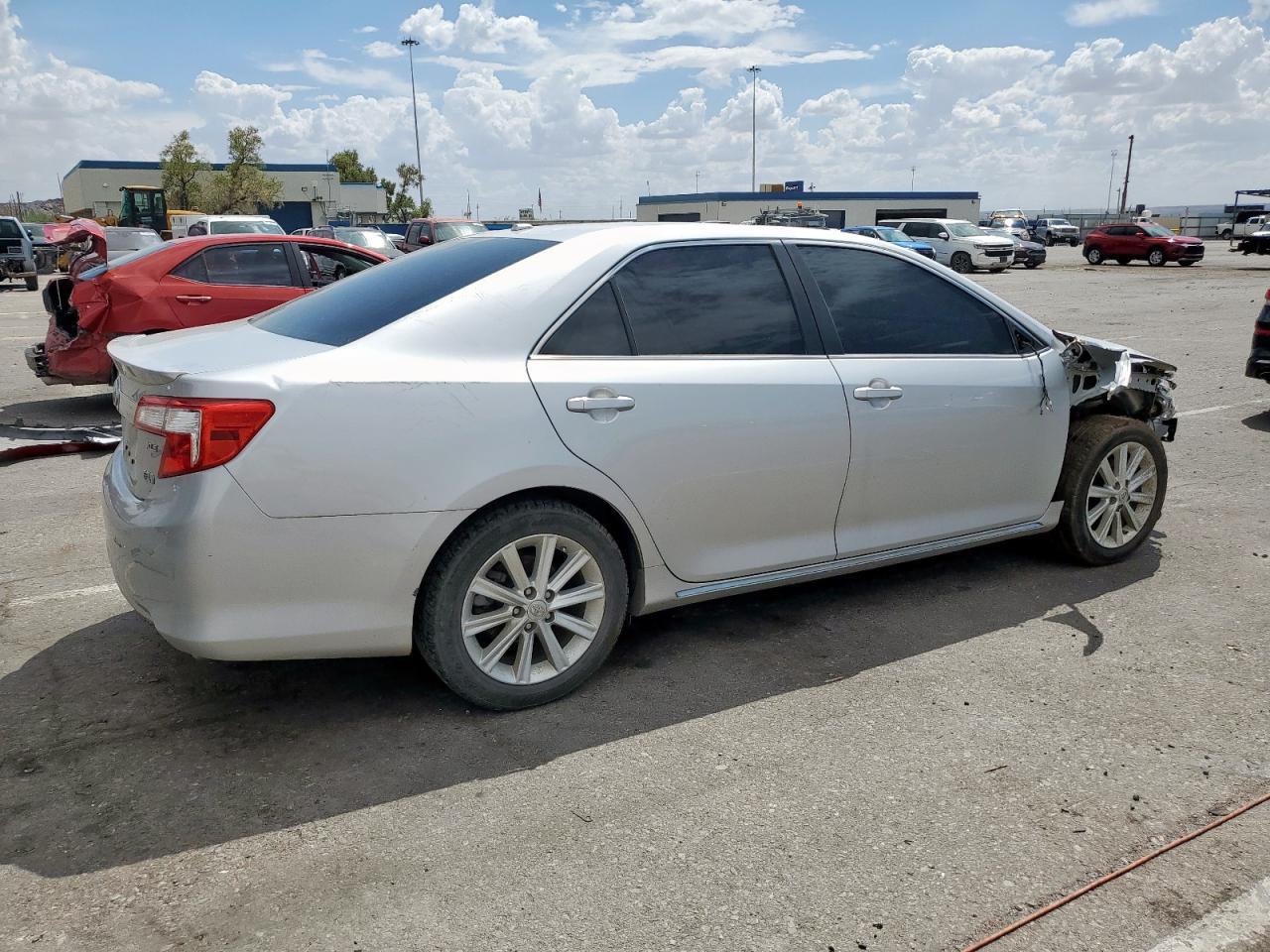 2013 Toyota Camry Hybrid - Фото 3
