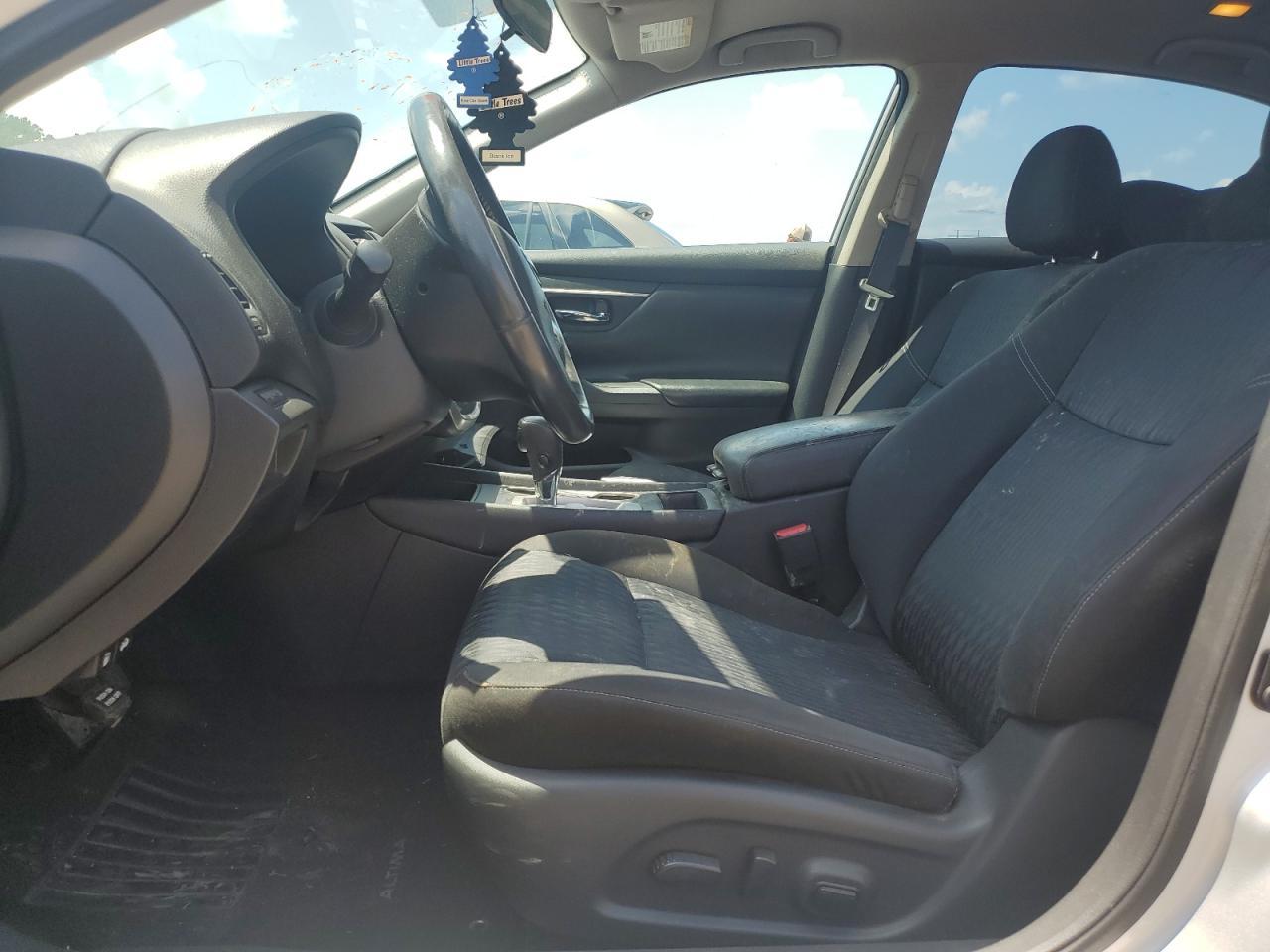 2017 Nissan Altima 2.5 - Image 7