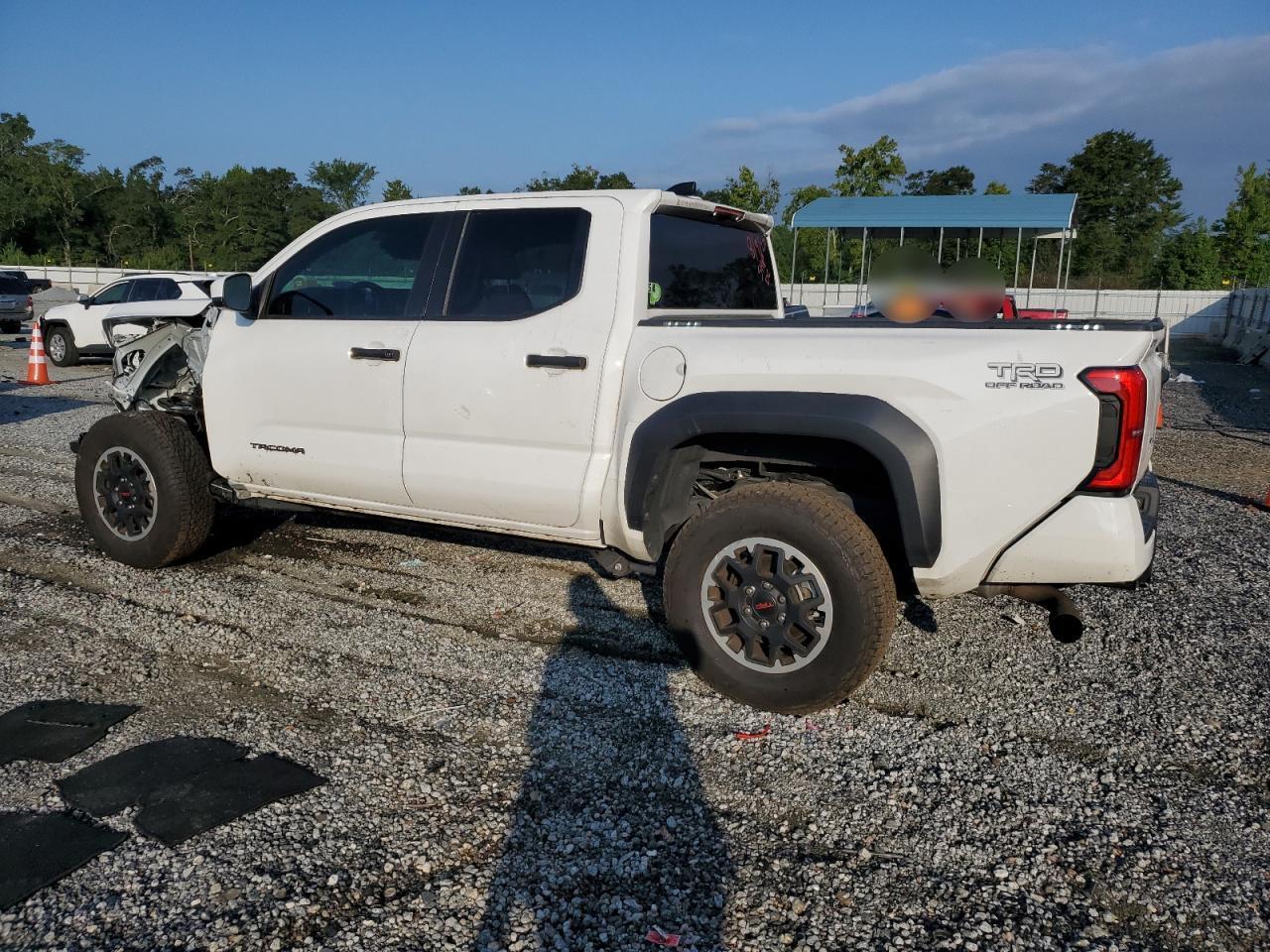 2024 Toyota Tacoma Double Cab - Image 2