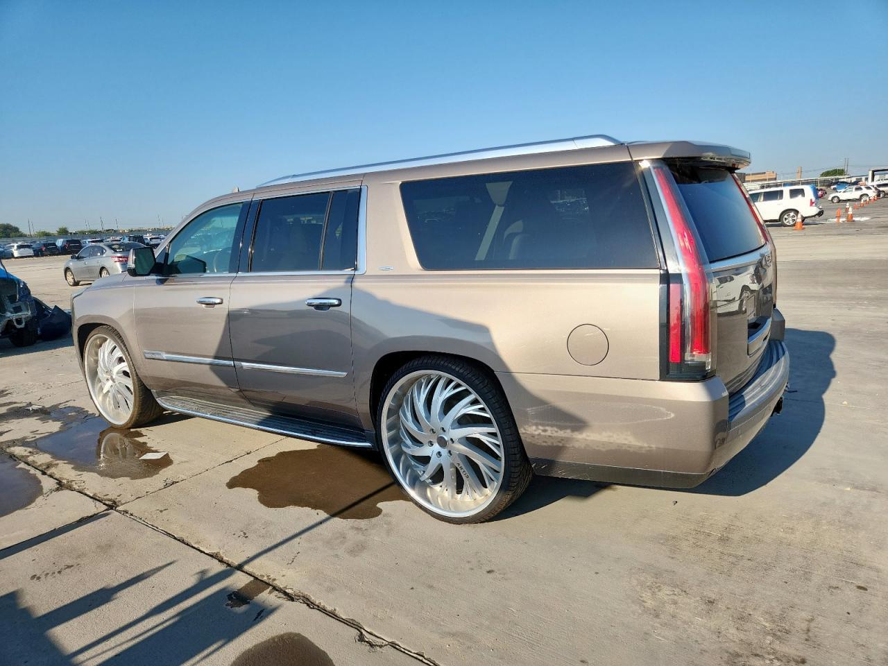2015 Cadillac Escalade Esv Luxury - Фото 2