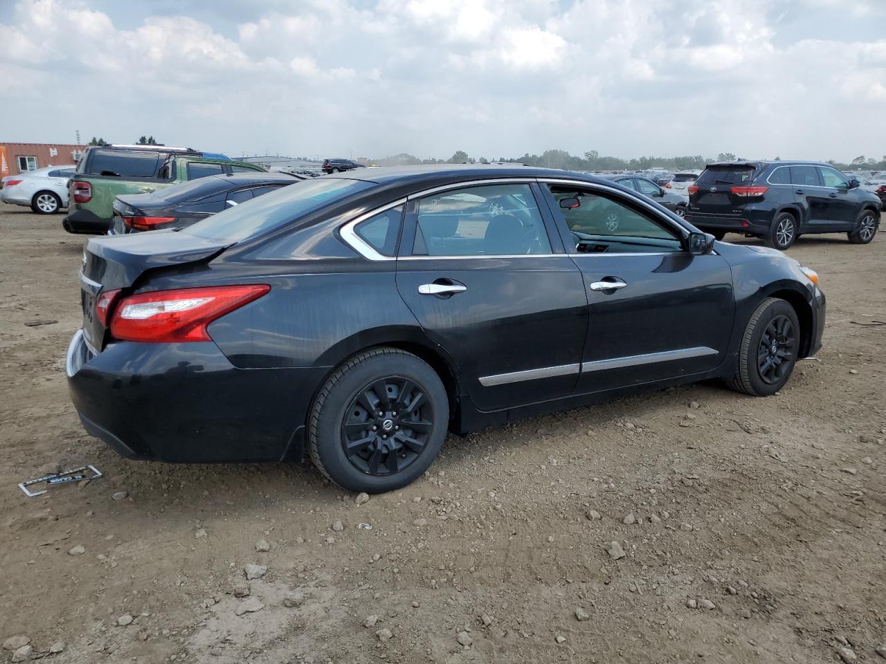 2016 Nissan Altima 2.5 - Фото 3