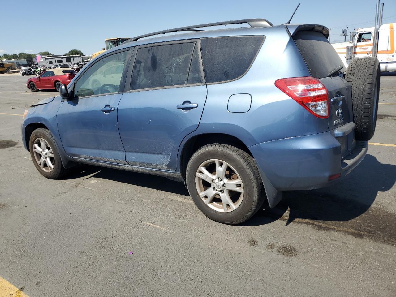 2011 Toyota Rav4 - Фото 2