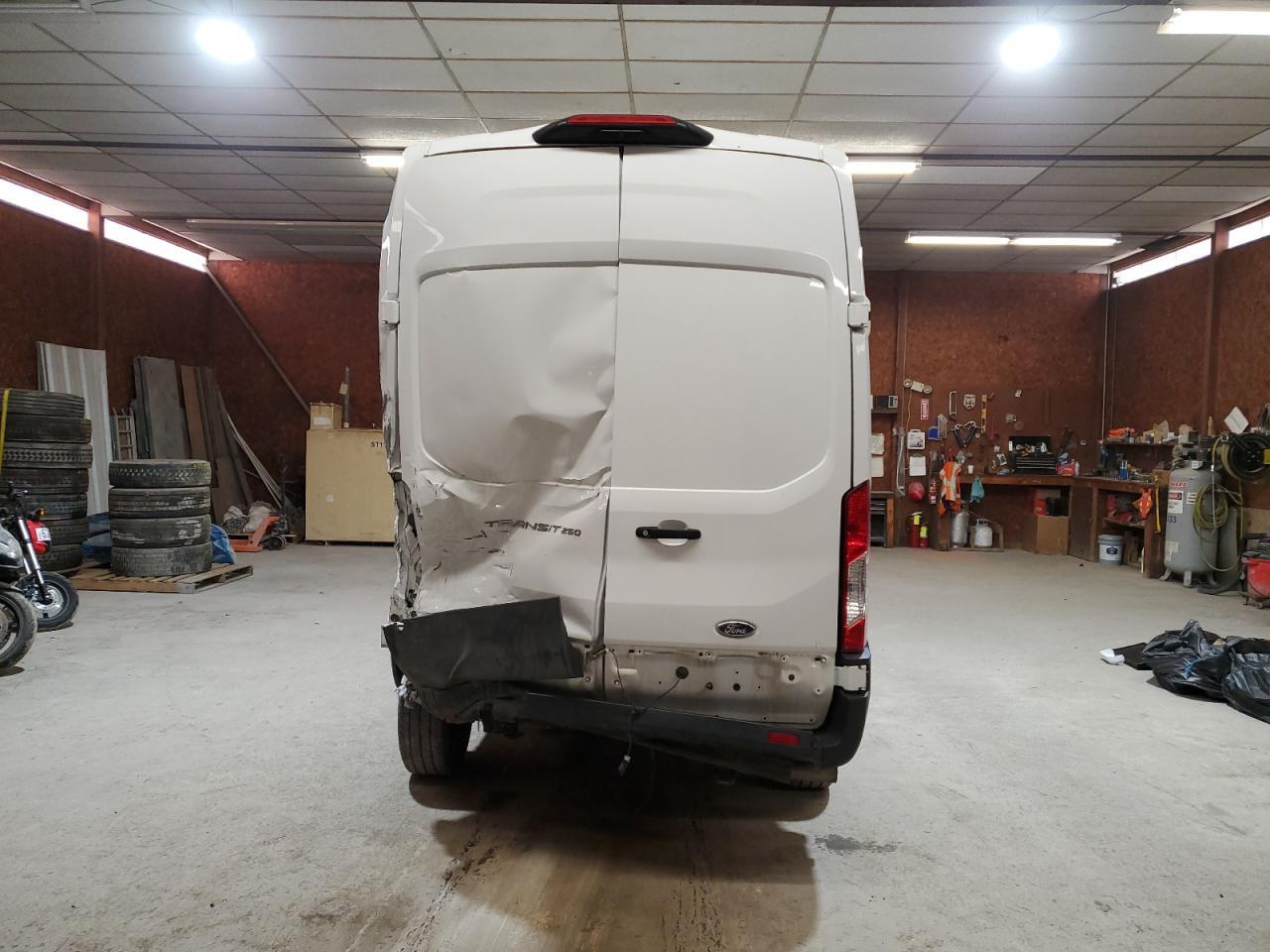 2023 Ford Transit T-250 - Фото 6