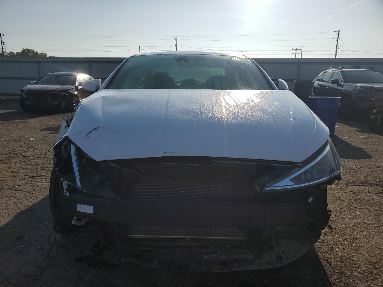 2020 Hyundai Elantra Se - Фото 5