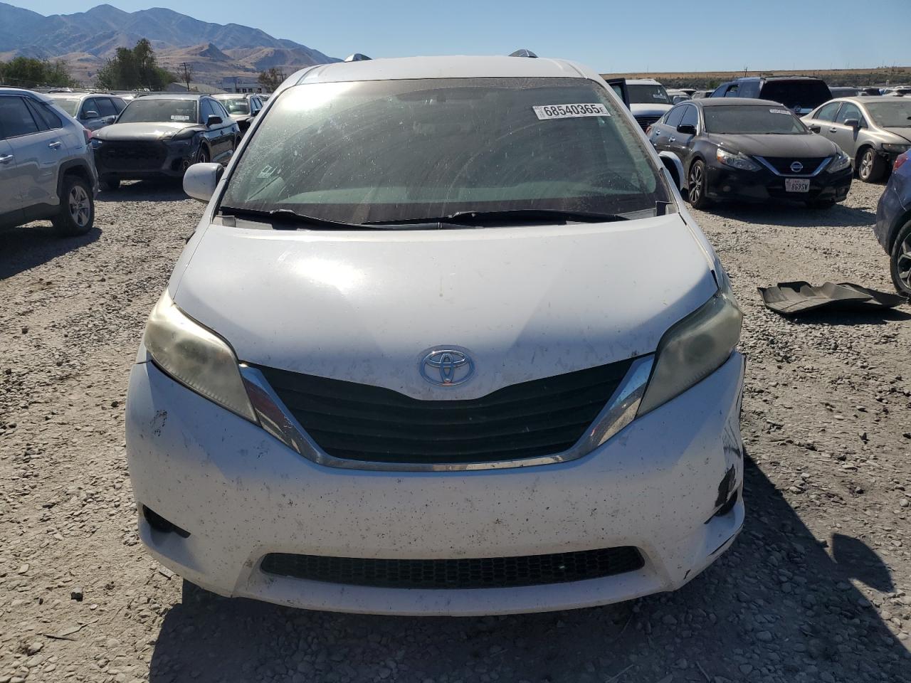 2011 Toyota Sienna Le - Фото 5