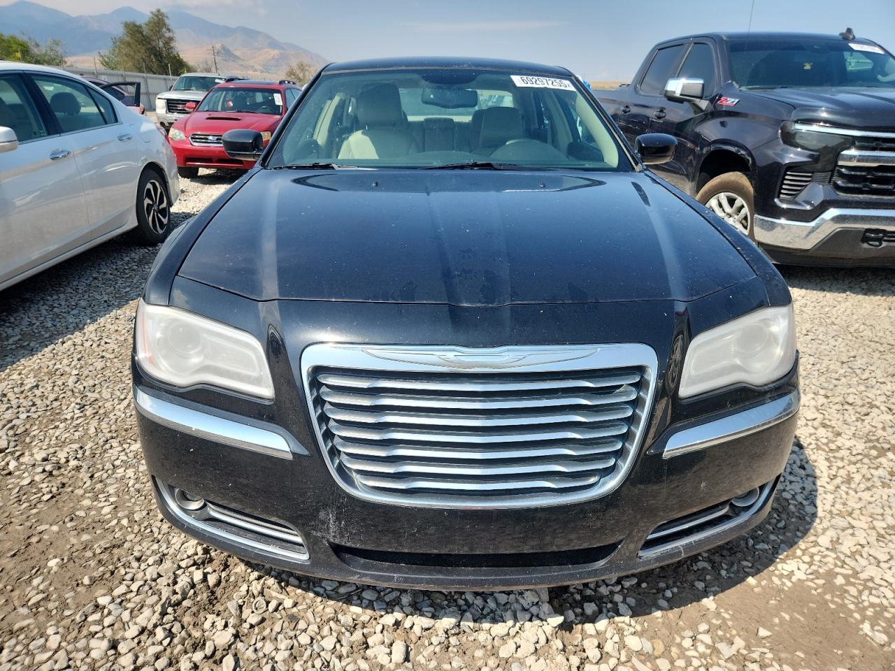 2013 Chrysler 300 - Image 5
