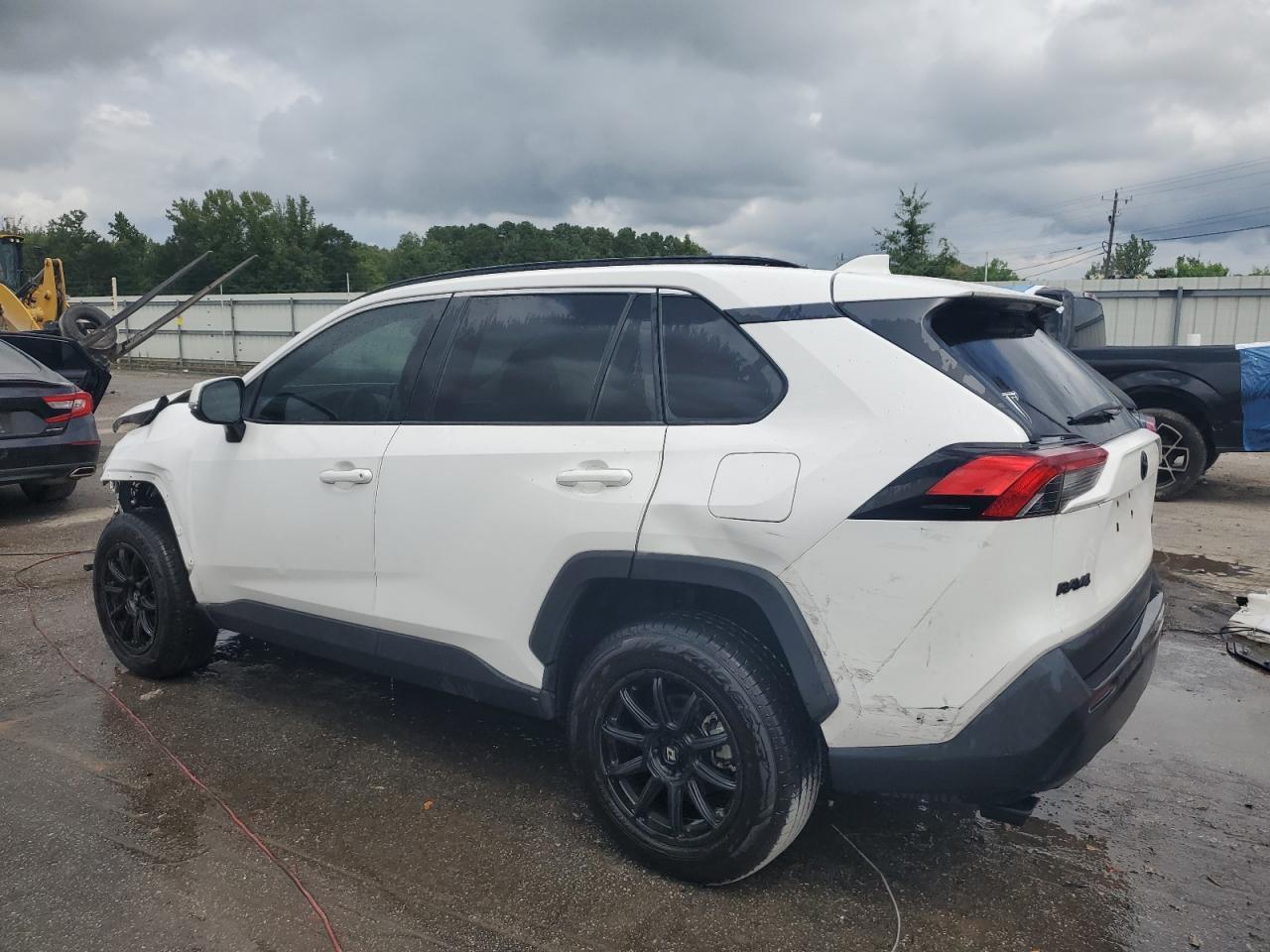 2021 Toyota Rav4 Xle - Image 2