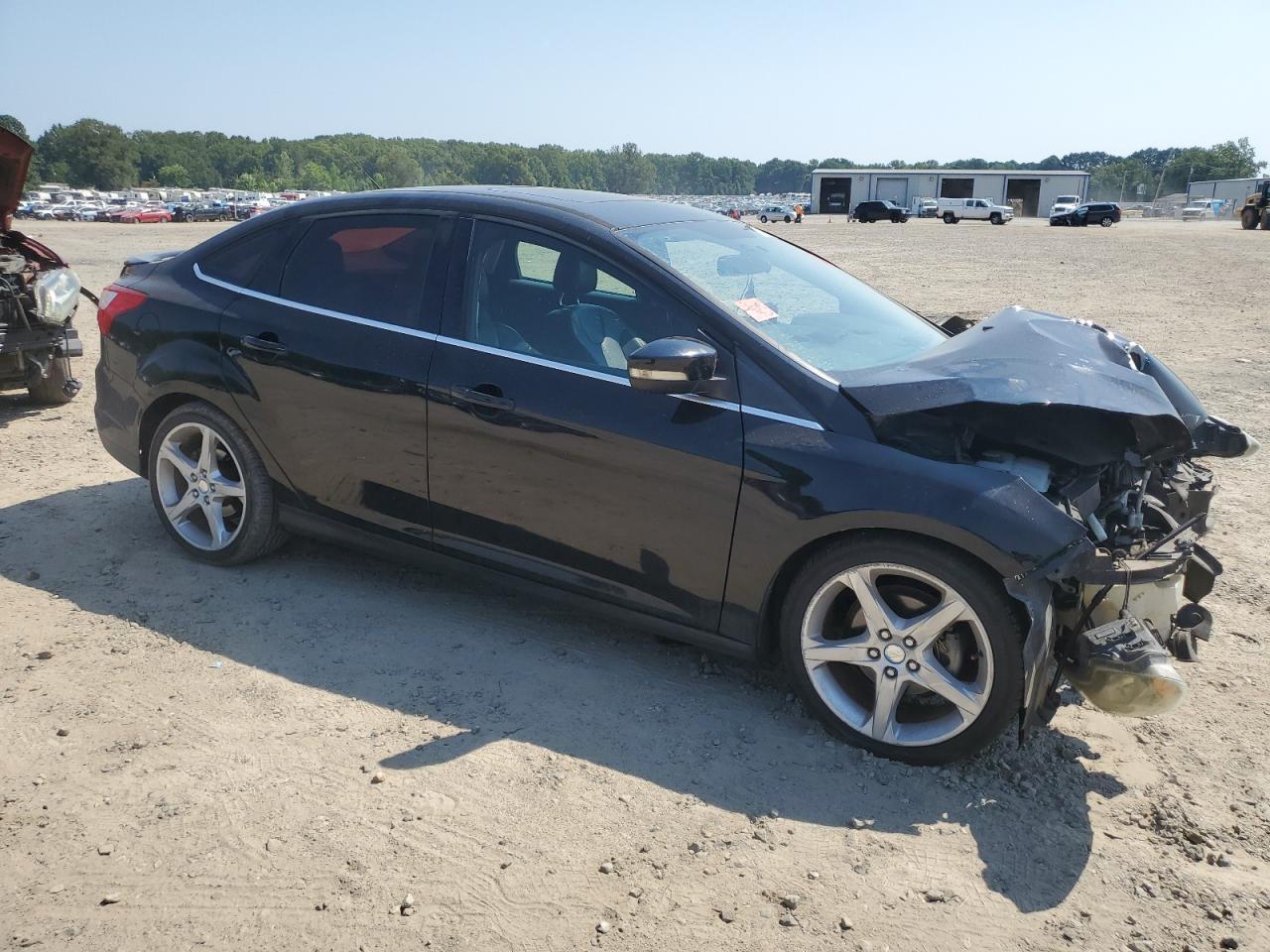 2012 Ford Focus Titanium - Image 4