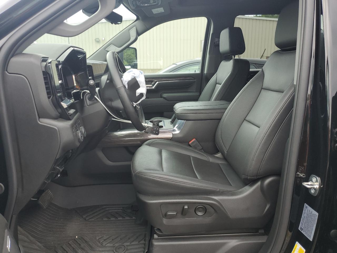 2024 Chevrolet Silverado K3500 Ltz - Image 7