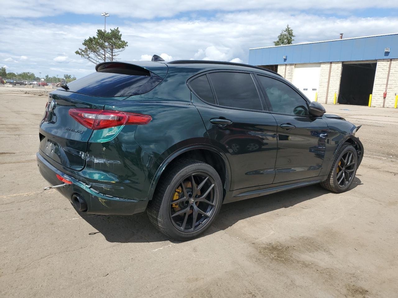 2020 Alfa Romeo Stelvio Ti - Фото 3
