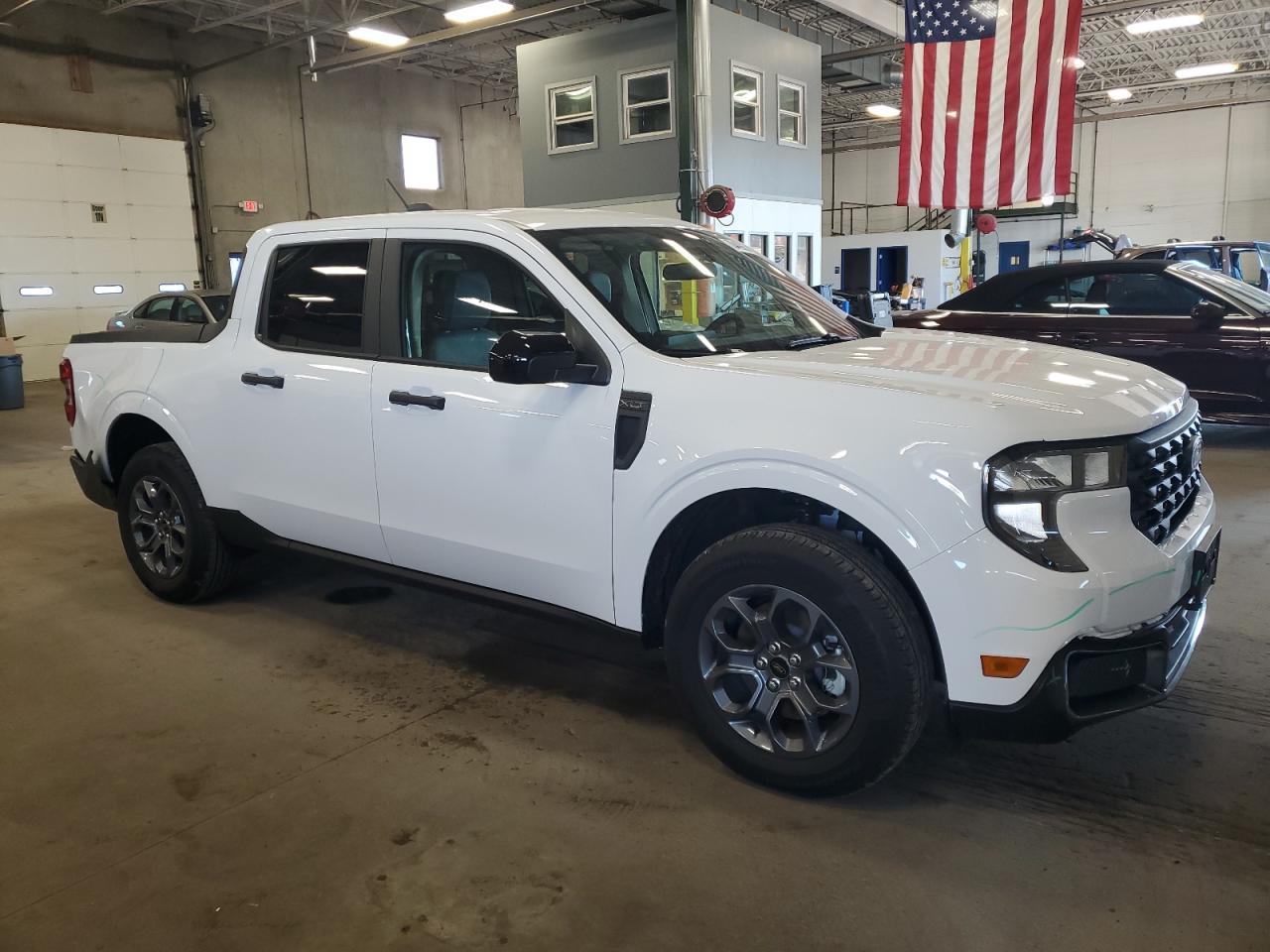 2025 Ford Maverick Xlt - Image 4