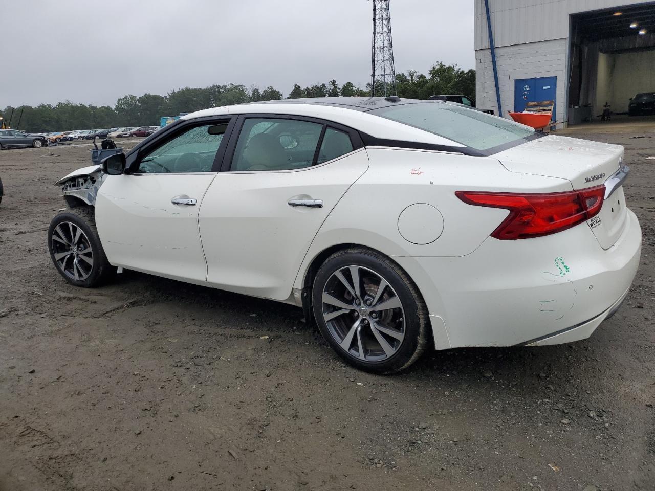2017 Nissan Maxima 3.5S - Image 2