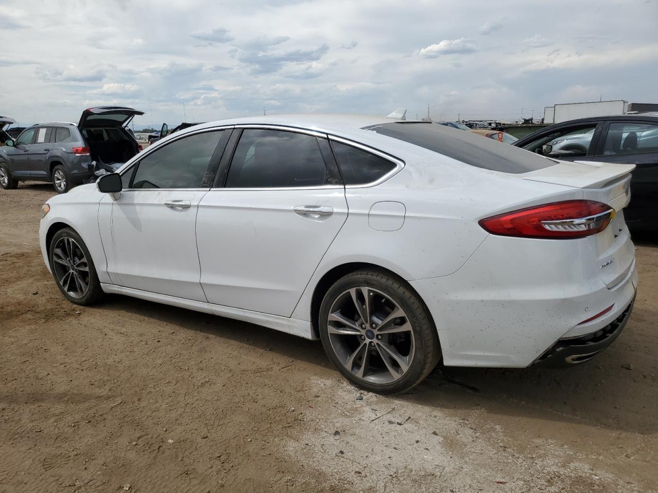 2020 Ford Fusion Titanium - Фото 2