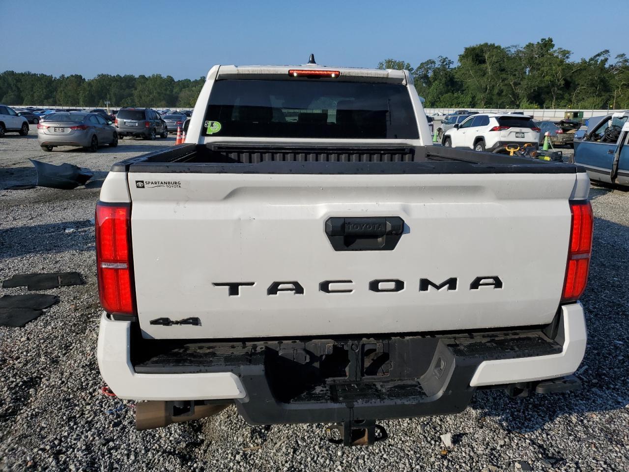 2024 Toyota Tacoma Double Cab - Image 6