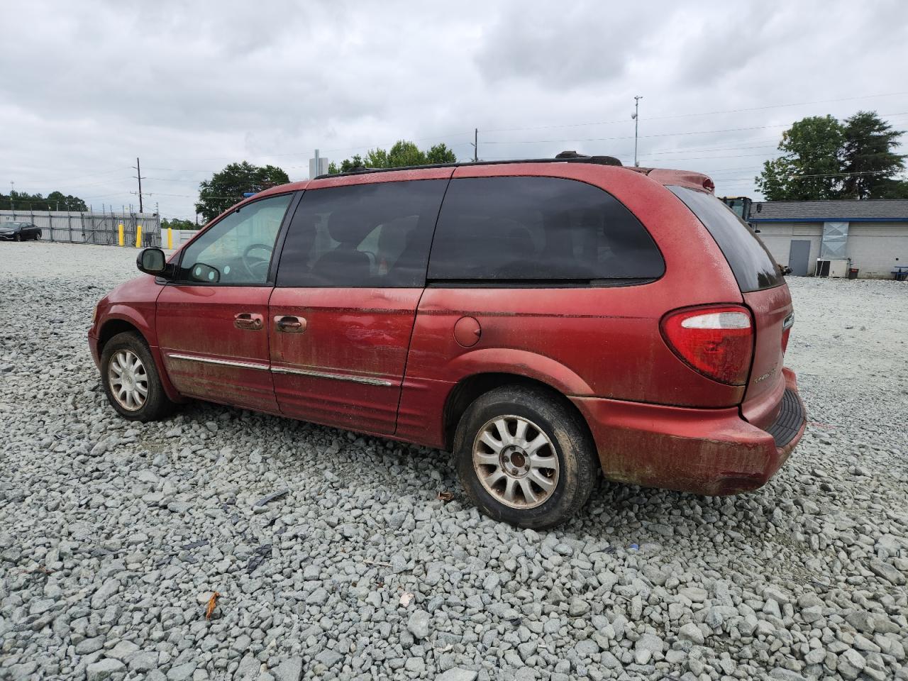 2002 Chrysler Town And C - Фото 2