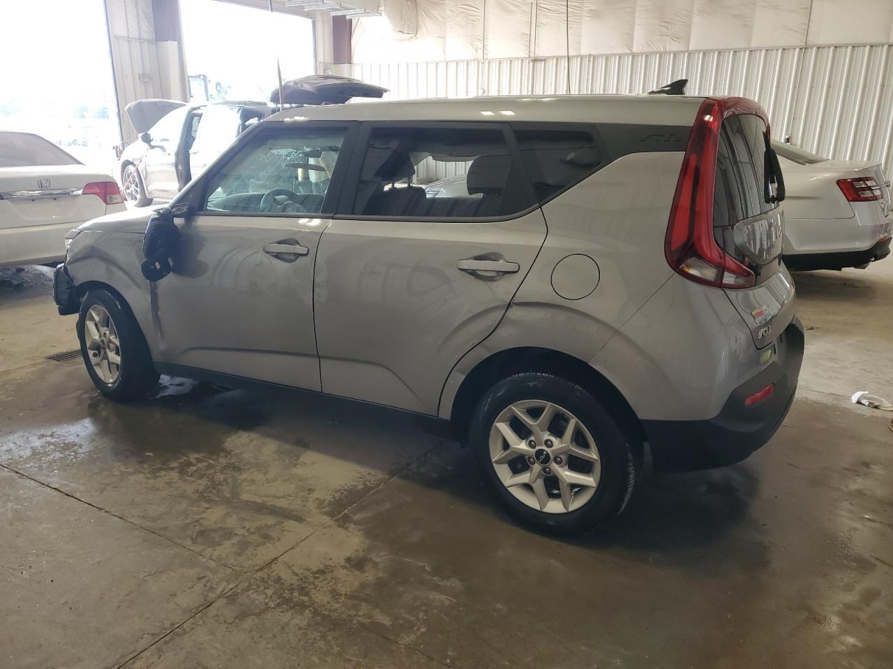 2022 Kia Soul Lx - Image 2