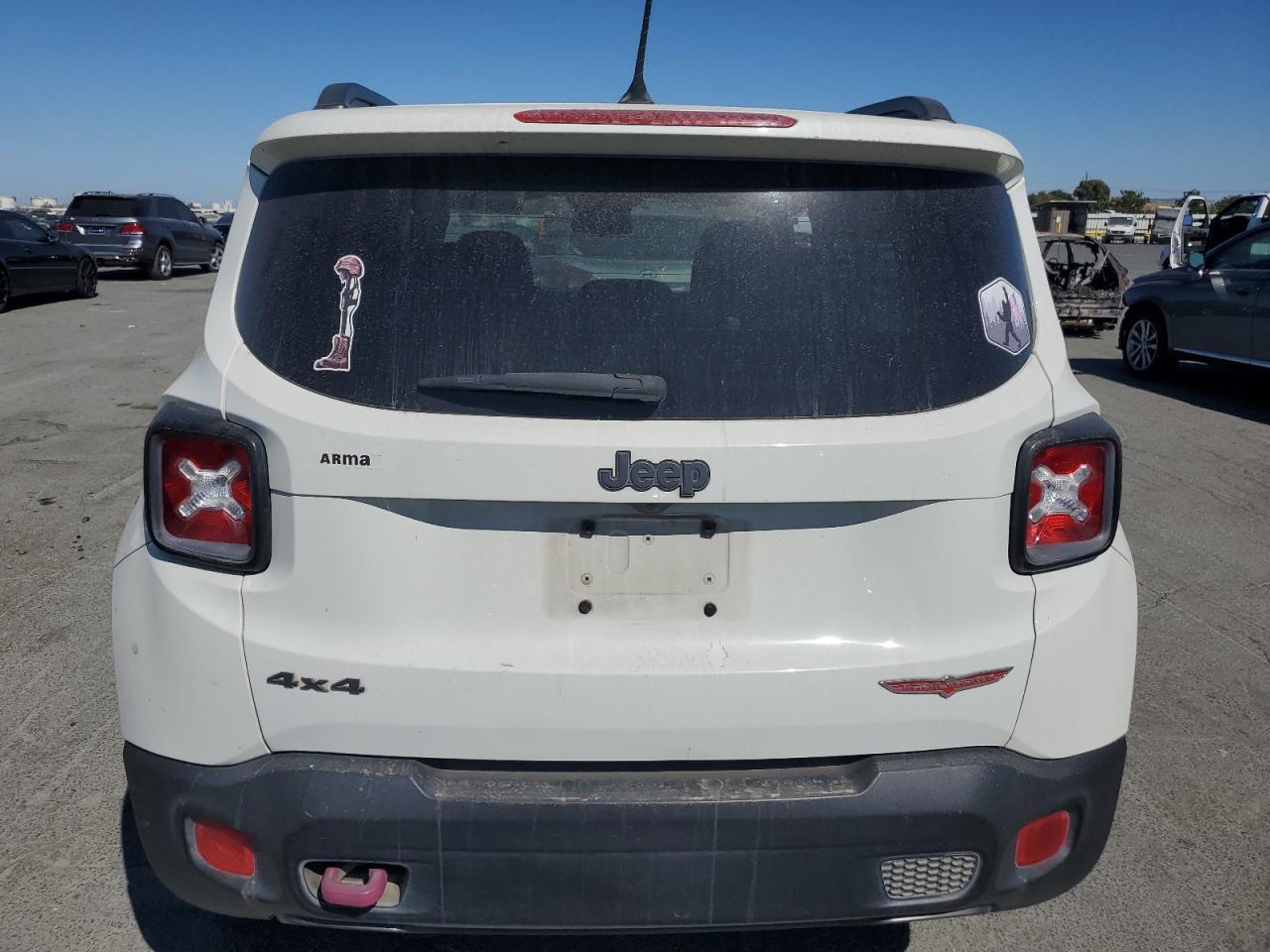 2017 Jeep Renegade Trailhawk - Фото 6