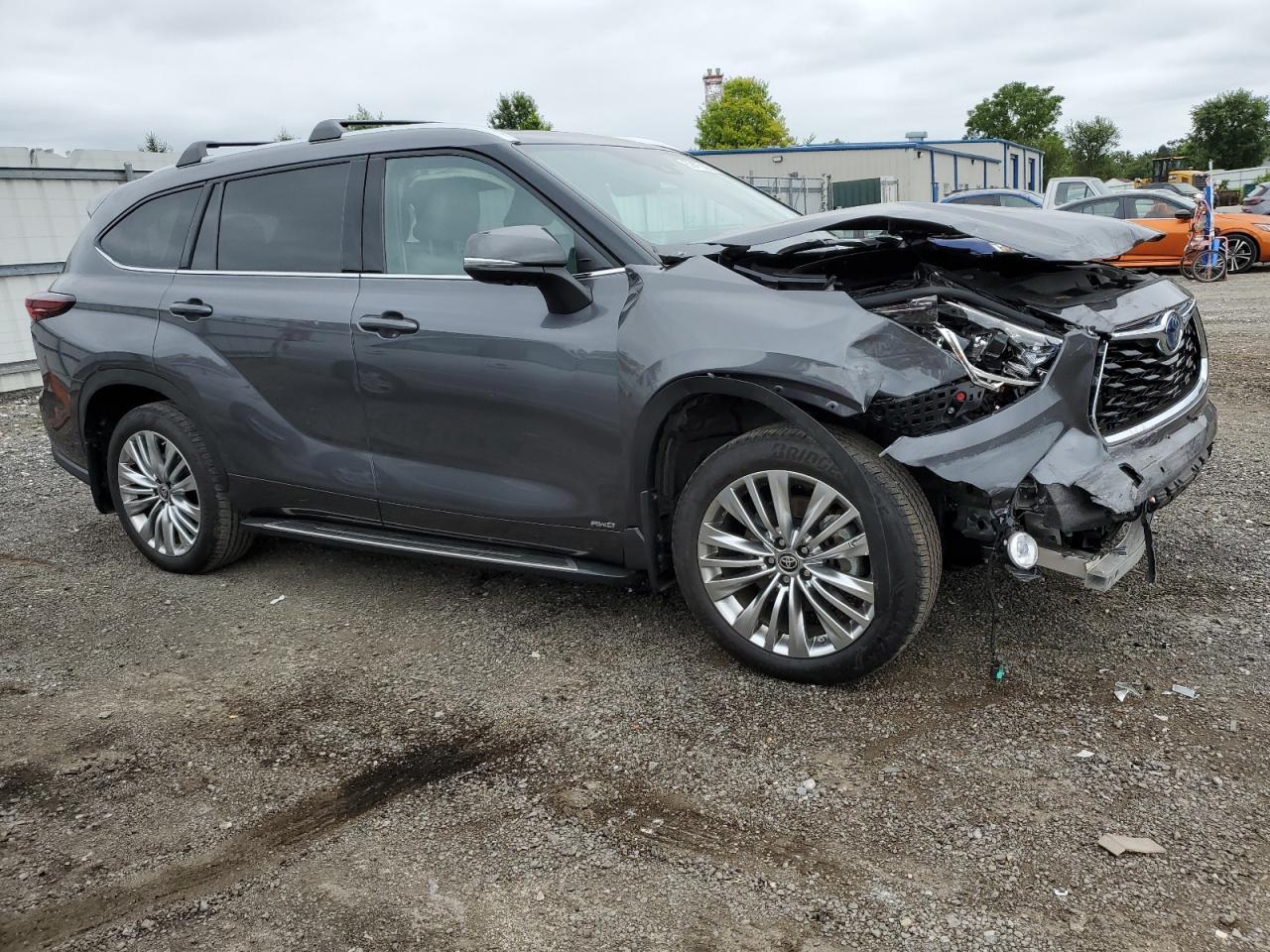 2024 Toyota Highlander Hybrid Limited Hybrid Limited - Image 4