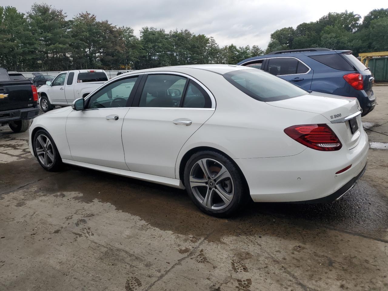 2019 Mercedes-Benz E 300 4Matic - Image 2