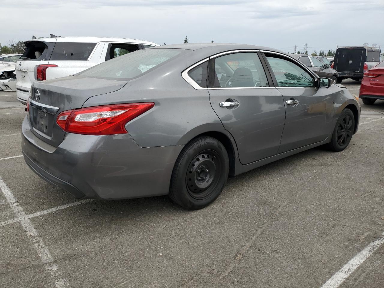 2017 Nissan Altima 2.5 - Фото 3