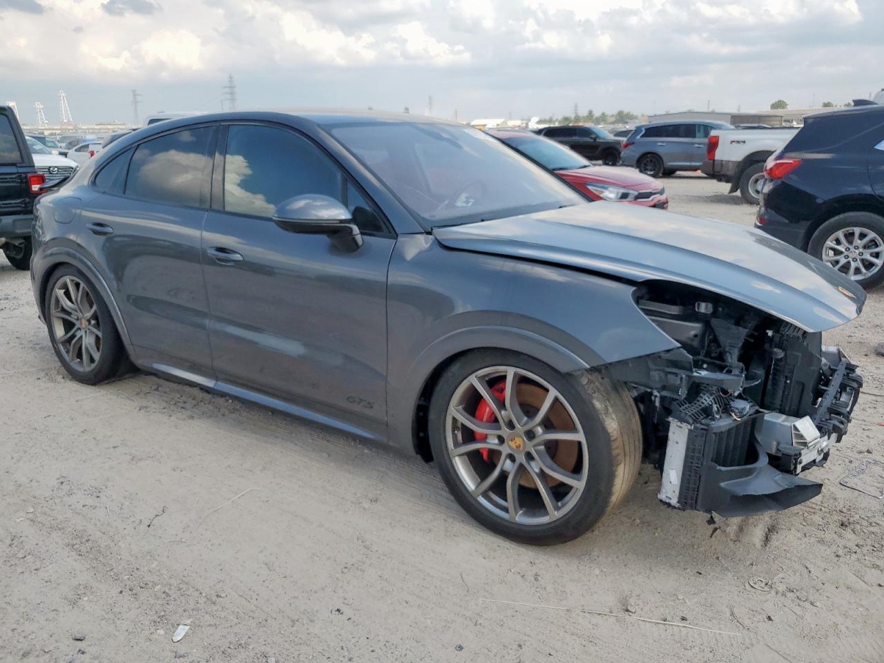 2023 Porsche Cayenne Gts Coupe - Image 4